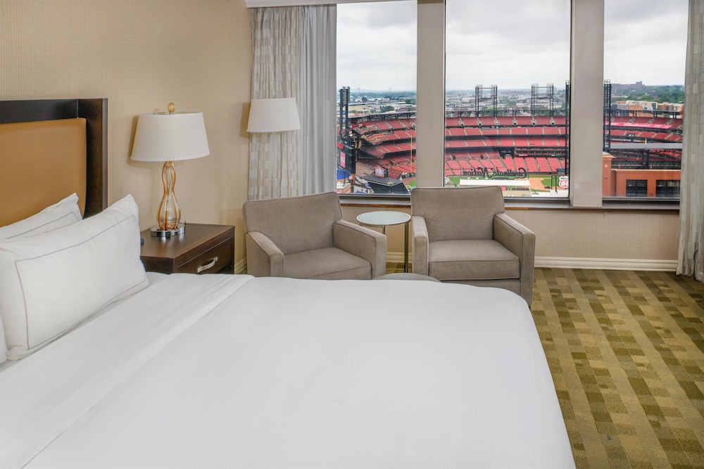 Hilton St. Louis at the Ballpark - photo 39