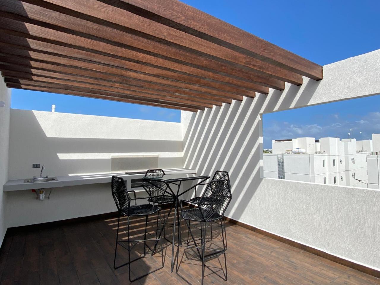Kuxaan Cielo Terraza privada y comodidad a pocos minutos de la playa — 4-Star Luxury Hotel in Playa Del Carmen, Mexico