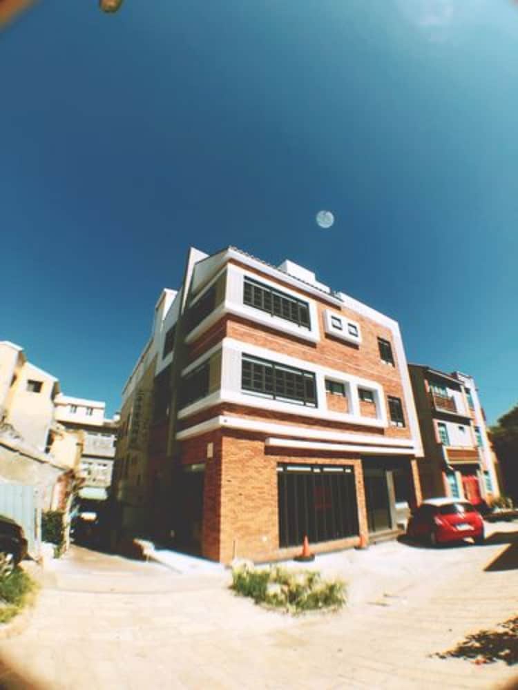 Miss Inn — Magong