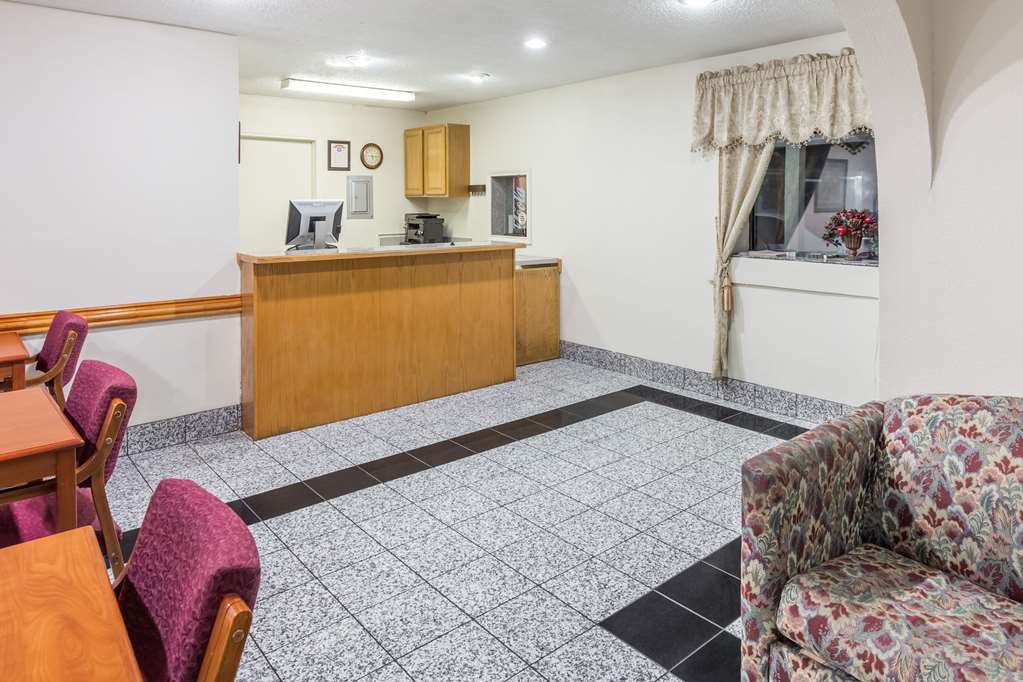 Knights Inn Franklin Ave Waco - photo 2