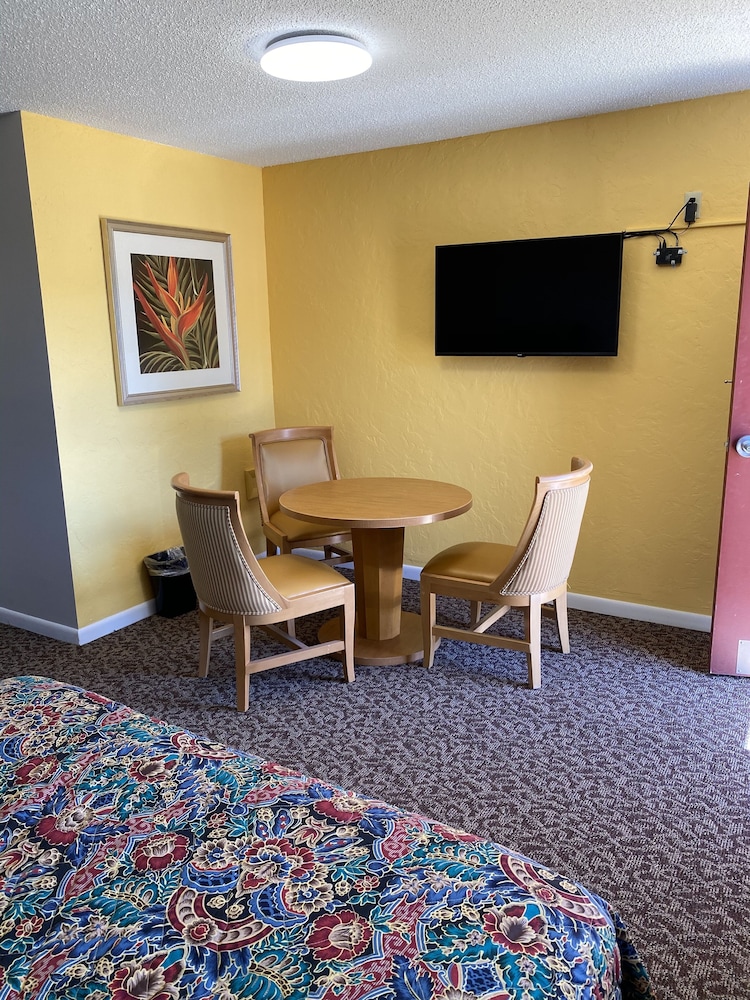Dunes Inn - photo 23