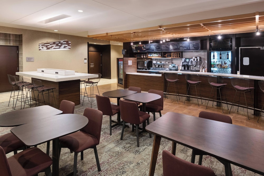 Courtyard by Marriott Pittsburgh Washington Meadow Lands - photo 34