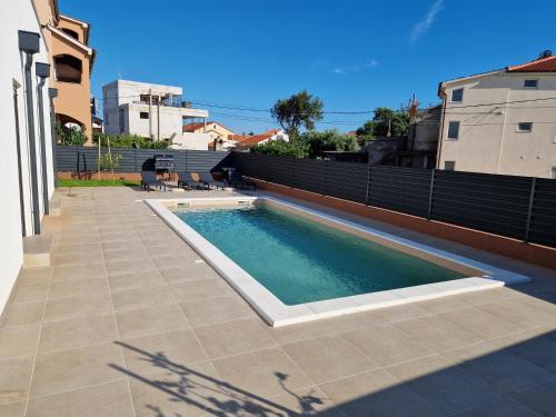 Apartmani Relaxsea — 4-Star Luxury Hotel in Privlaka, Croatia