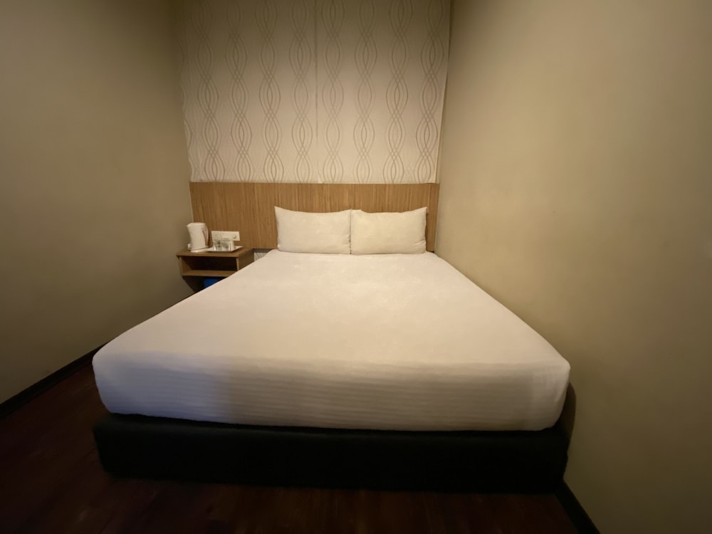 OYO 89752 7 Days Express Hotel — hotel in Batu Pahat