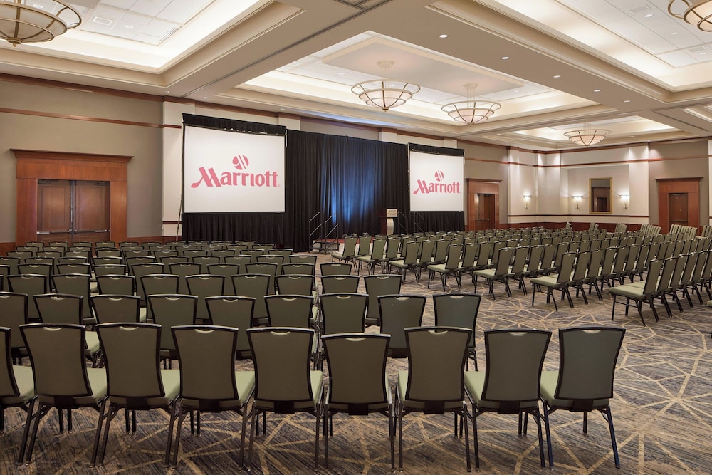Auburn Hills Marriott Pontiac - photo 27