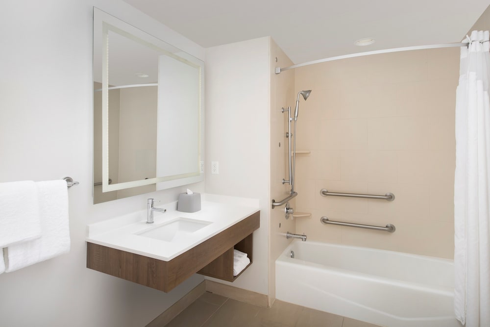 Holiday Inn Express Jacksonville Beach by IHG - photo 24