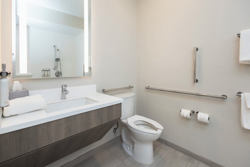 Holiday Inn Express Hotel and Suites Marysville by IHG - photo 46