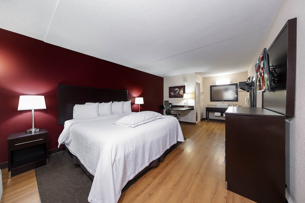 Red Roof Inn PLUS Huntsville Madison - photo 24