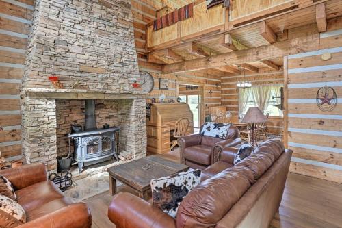 Sweetens Ranch — 4-Star Luxury Hotel in South Pittsburg, United States