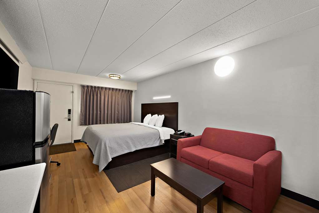 Suburban Studios Peoria - photo 10