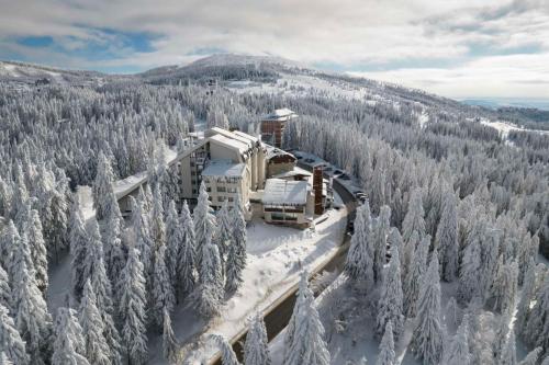 Hotel Putnik Kopaonik in Raska, Serbia