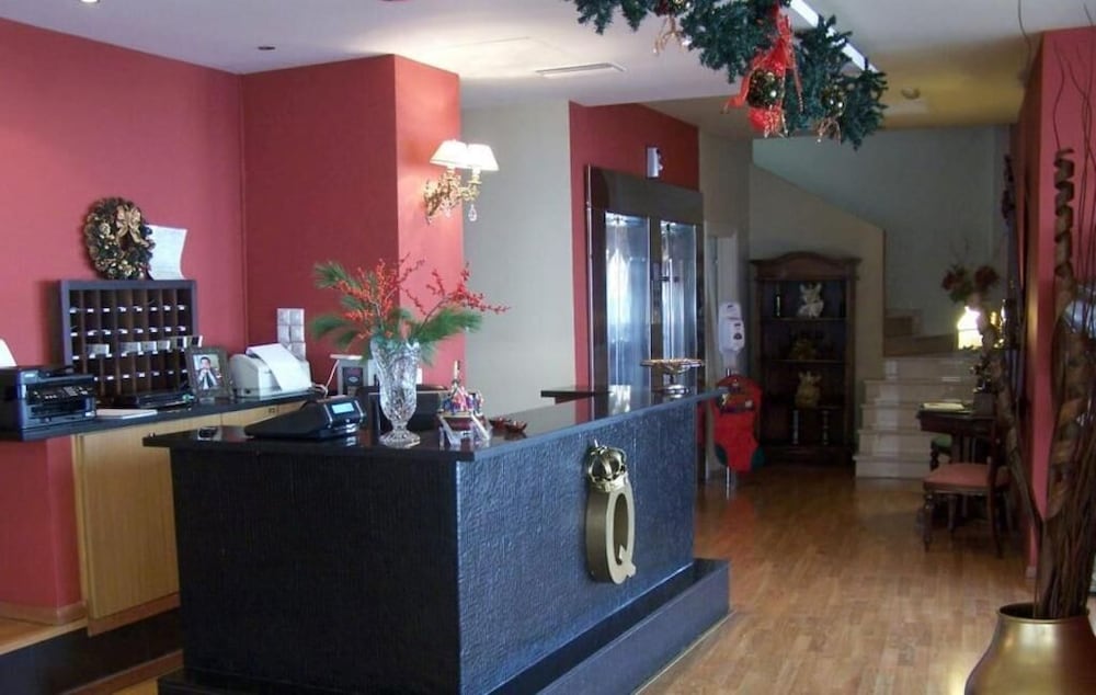 Queens Leriotis Hotel in Piraeus, Greece