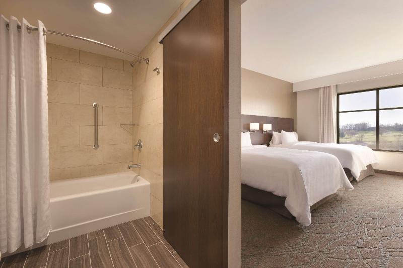 Embassy Suites by Hilton Akron Canton Airport - photo 11