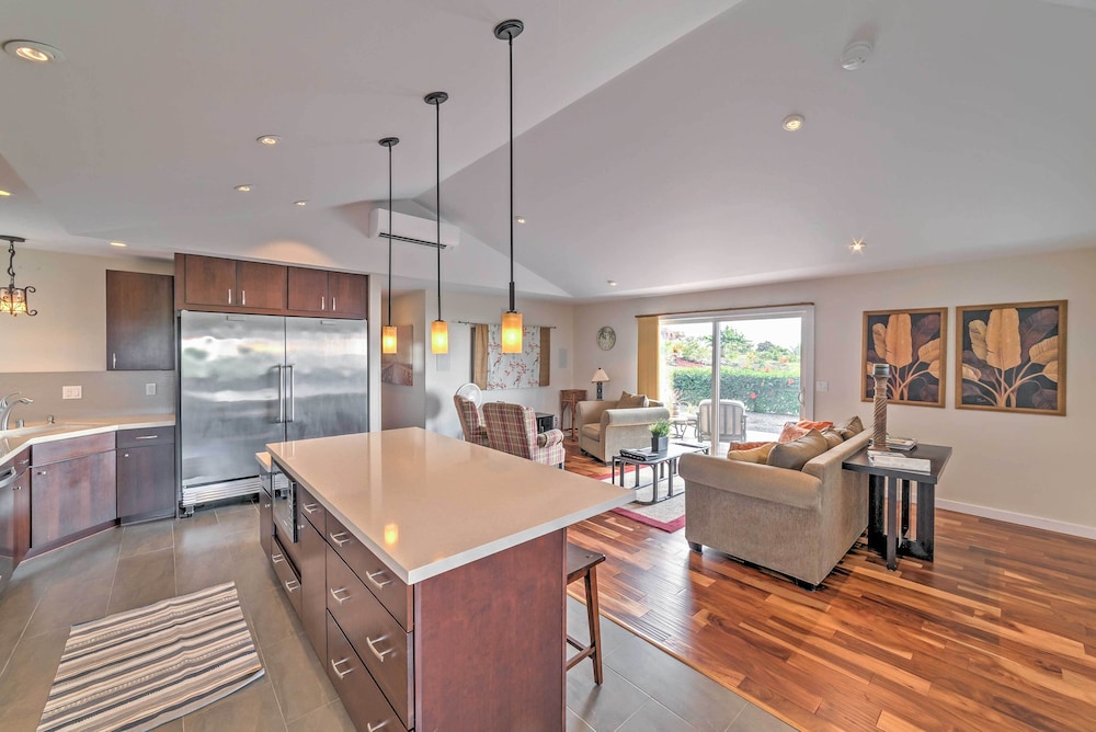 Kona Coast Hideaway With Patio And Pacific Ocean Views — Kailua Kona