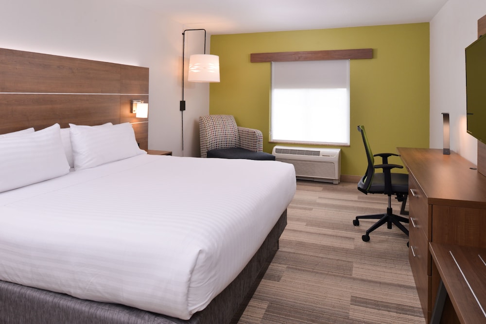 Holiday Inn Express & Suites Parkersburg Mineral Wells by IHG - photo 8