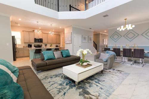 Modern Adventure Home near to Disney — 4-Star Luxury Hotel in Kissimmee, United States