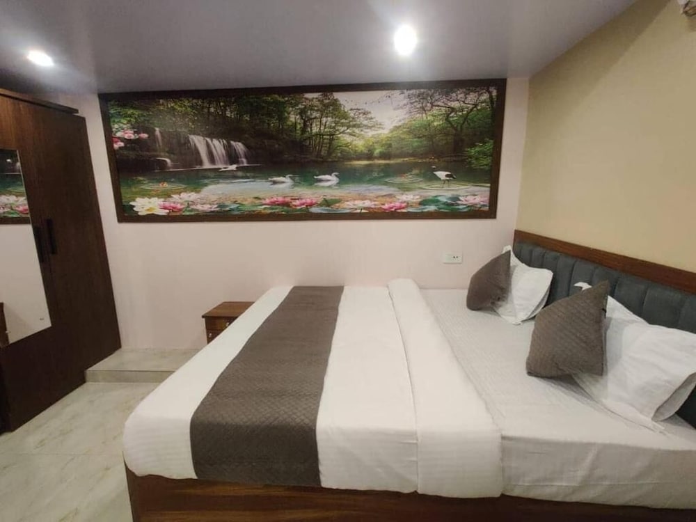 Hotel Plaza — Hugli — photo 4