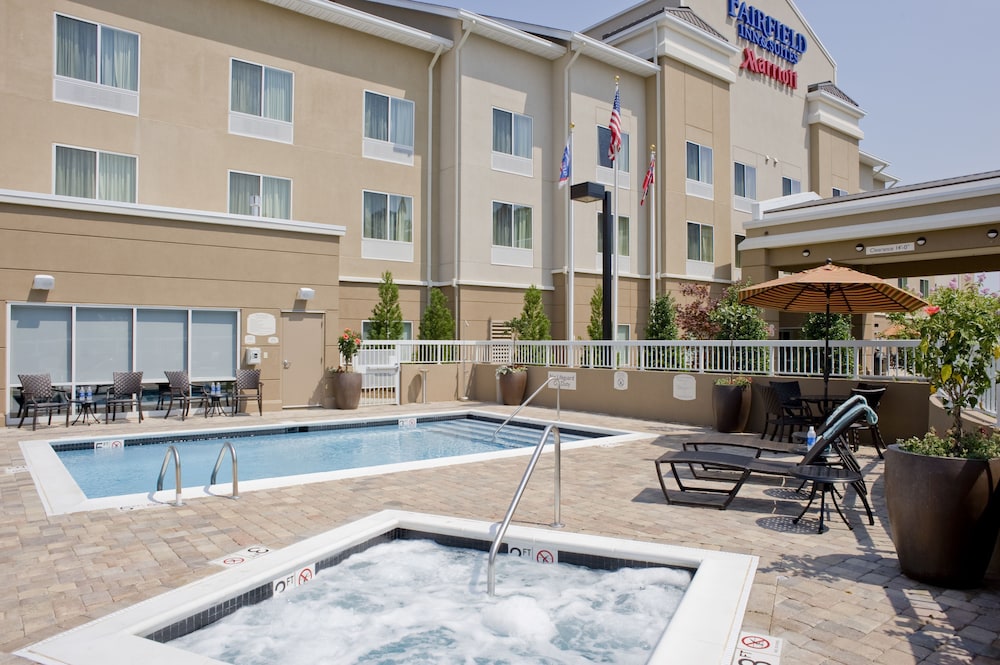 Fairfield Inn & Suites Columbus - photo 35
