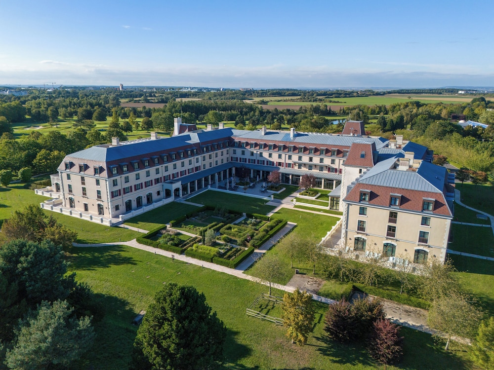 Hotel Paris Marne La Vallee — 4-Star Luxury Hotel in Magny-Le-Hongre, France