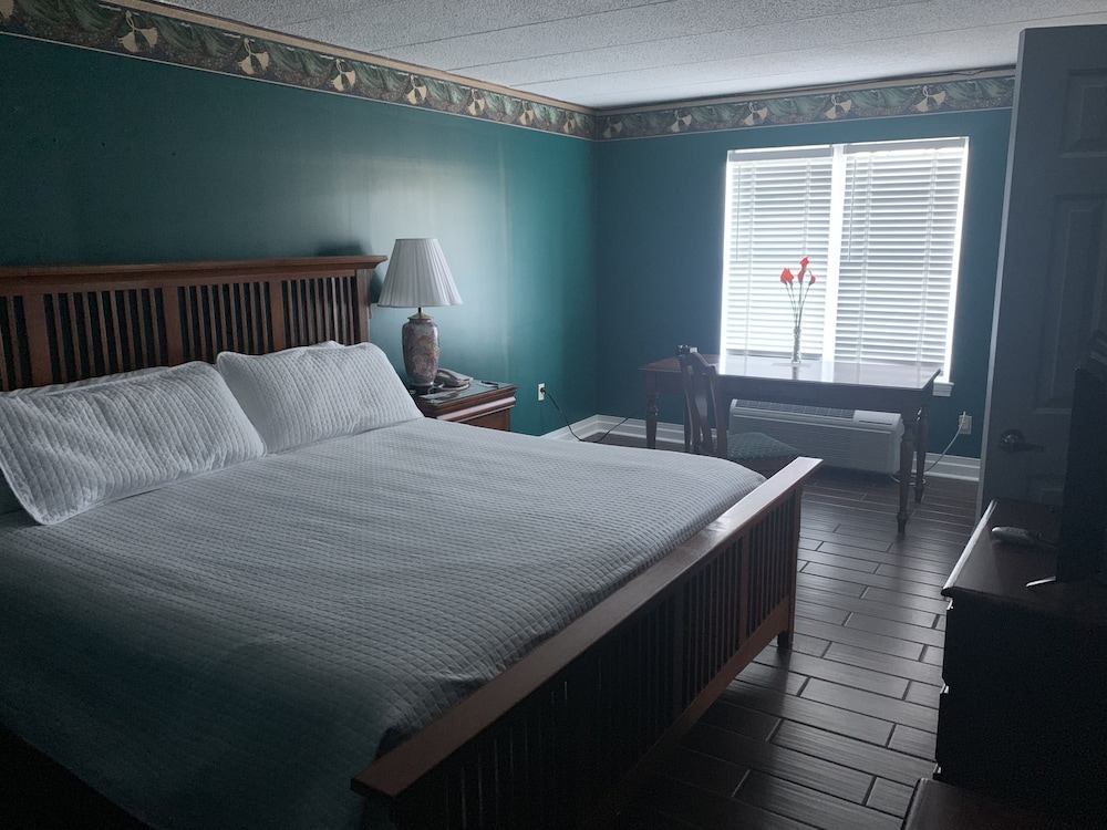 French Quarter Inn - photo 13