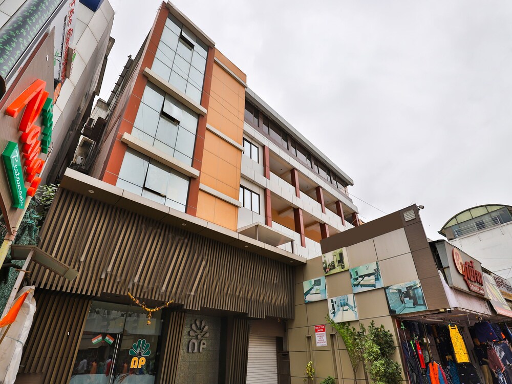 Hotel Nana’s Palace in Daman, India