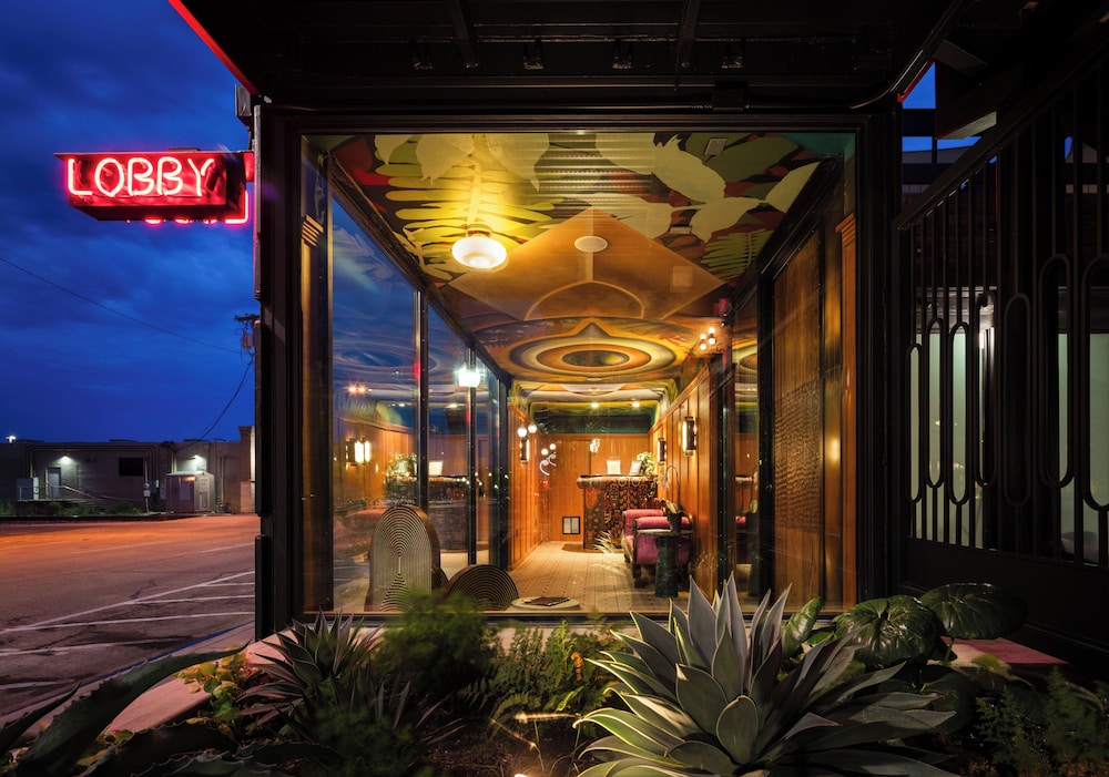 Hotel Herringbone - photo 29