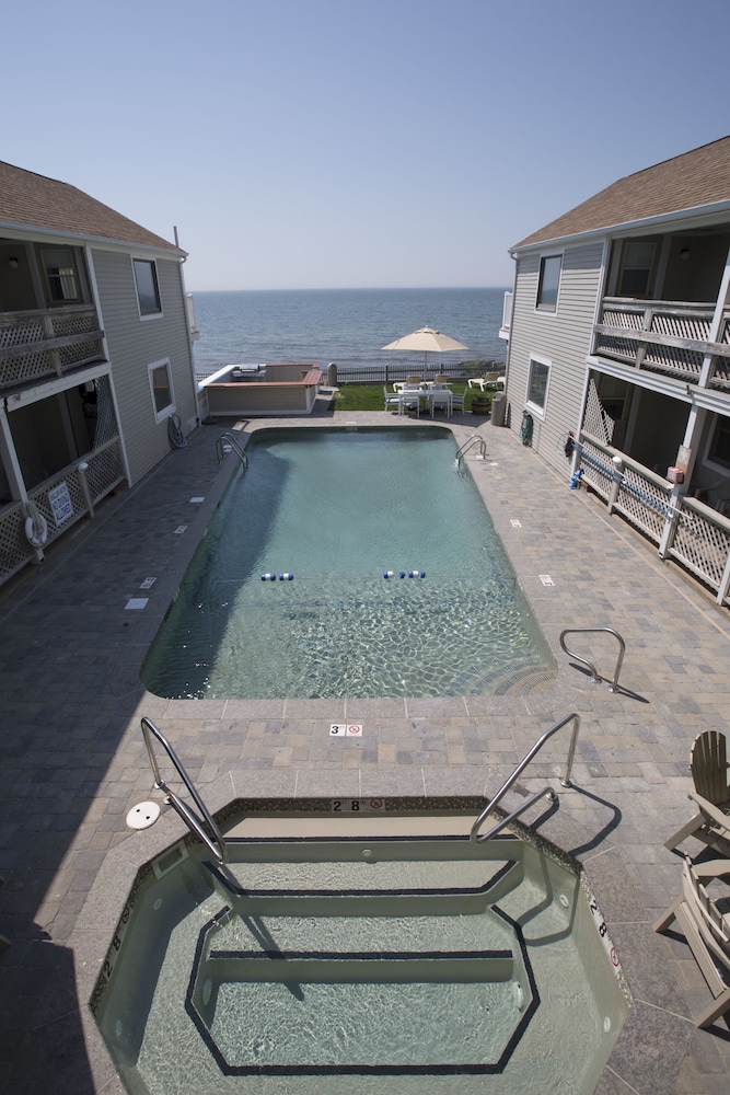 The Corsair & Cross Rip Oceanfront Resort - photo 29