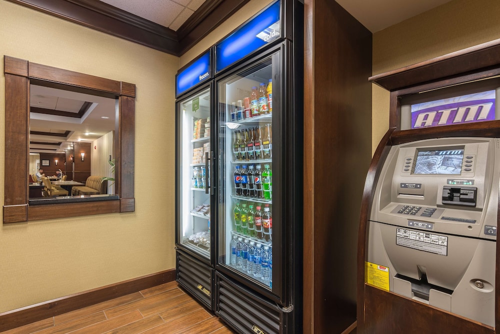 Hampton Inn Bangor - photo 42