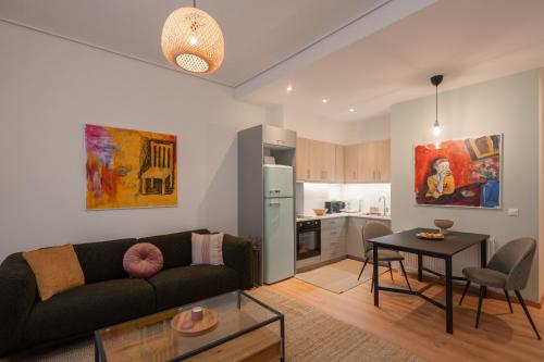 Prime location 1BR Hill Aprtm — 4-Star Luxury Hotel in Athens, Greece