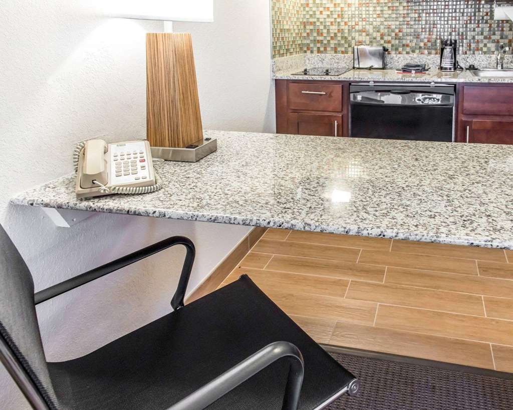 MainStay Suites Pittsburgh Airport - photo 23