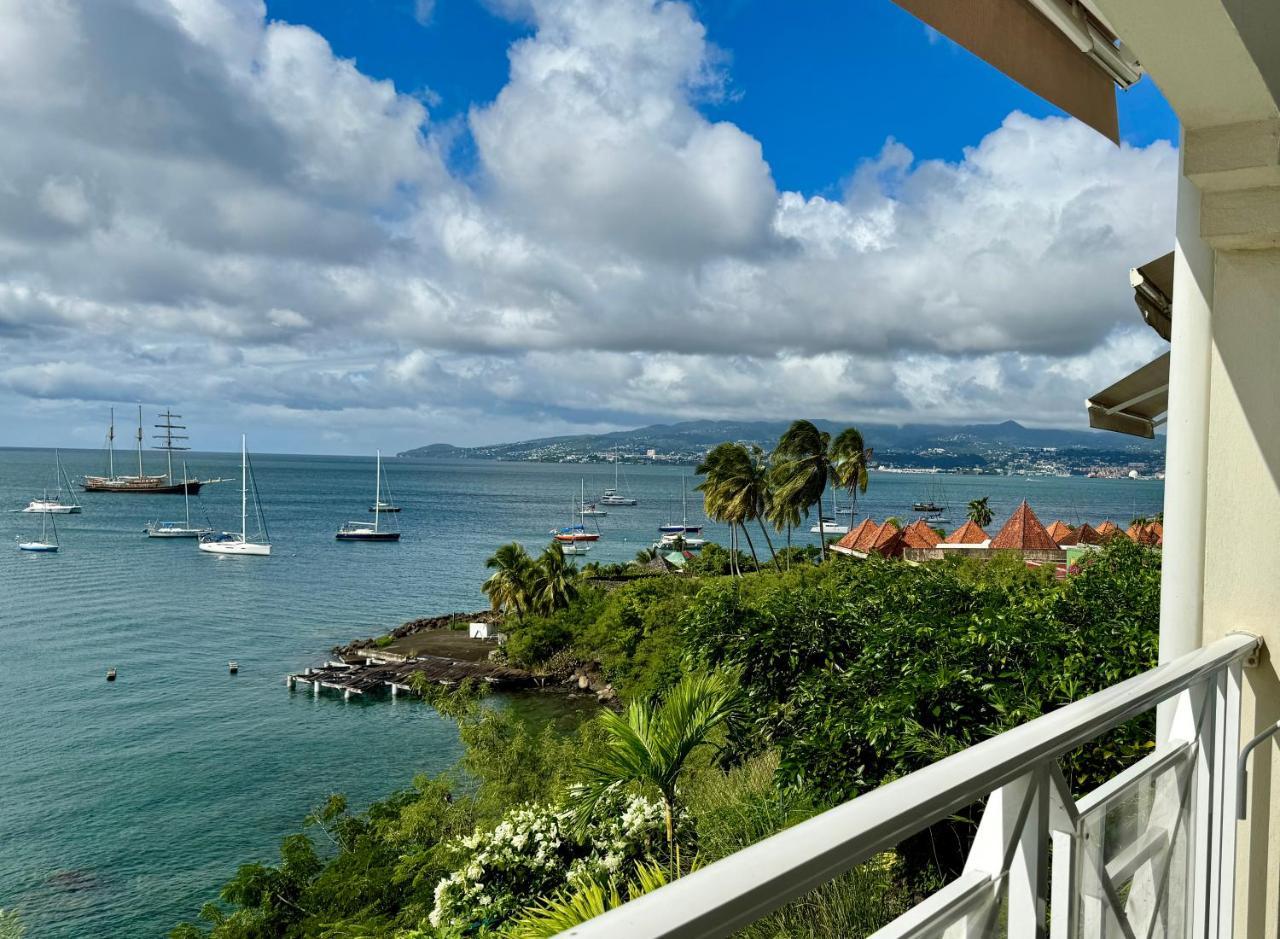 T3 vue exceptionnelle bord de mer Anse Mitan — 4-Star Luxury Hotel in Les Trois-Ilets, Martinique