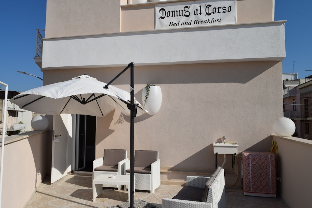 DomuS al Corso B&B — 4-Star Luxury Hotel in Canosa Di Puglia, Italy
