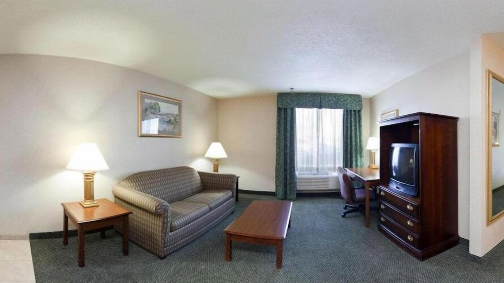 Holiday Inn Express Hotel & Suites Pittsburgh West Mifflin by IHG - photo 16