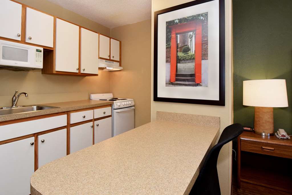 Suburban Studios Houston North I 45 - photo 10