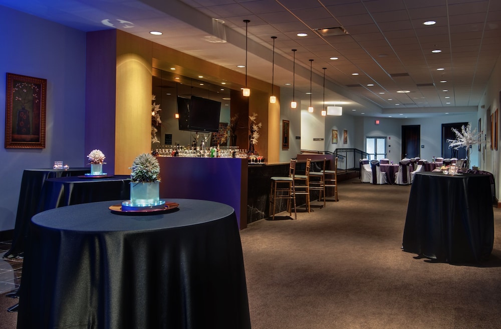 Hilton Garden Inn Cleveland East Mayfield Village - photo 19