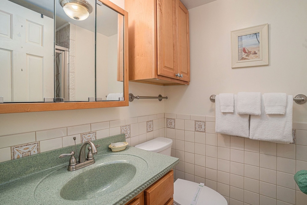 0304 Waters Edge Resort 1 Bedroom Condo by RedAwning - photo 10