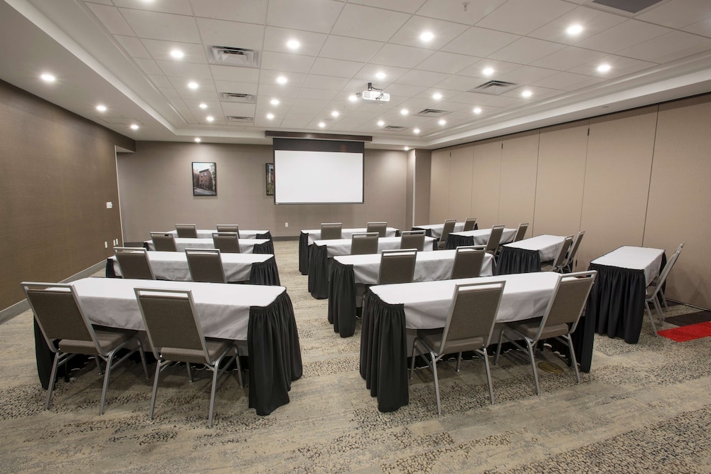 Hampton Inn & Suites Cincinnati Kenwood - photo 55