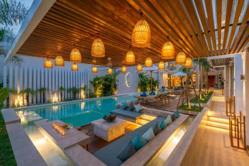 Vida and Vola Majestic Coastal Retreat in Canggu — 4-Star Luxury Hotel in Canggu, Indonesia