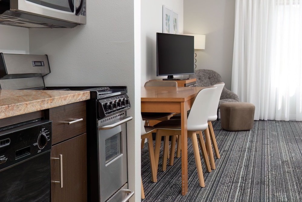 TownePlace Suites Erie - photo 14