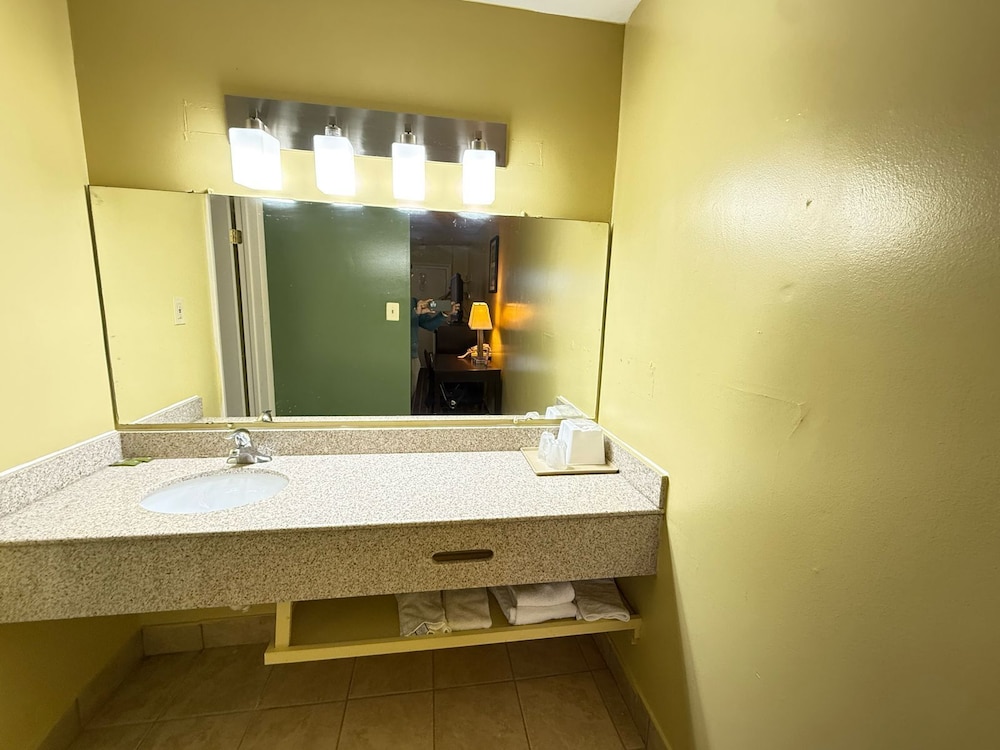 Relax Inn - photo 37