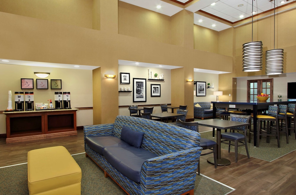 Hampton Inn & Suites Madisonville - photo 33