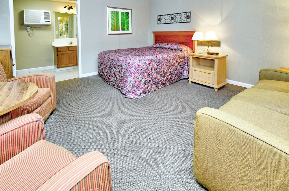 Mountain Aire Inn Sevierville Pigeon Forge - photo 10