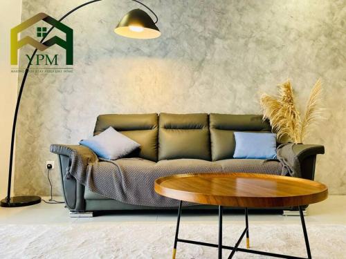 Armadale Galacity Pool View 3r2b 6pax - last minute hotel in Kuching