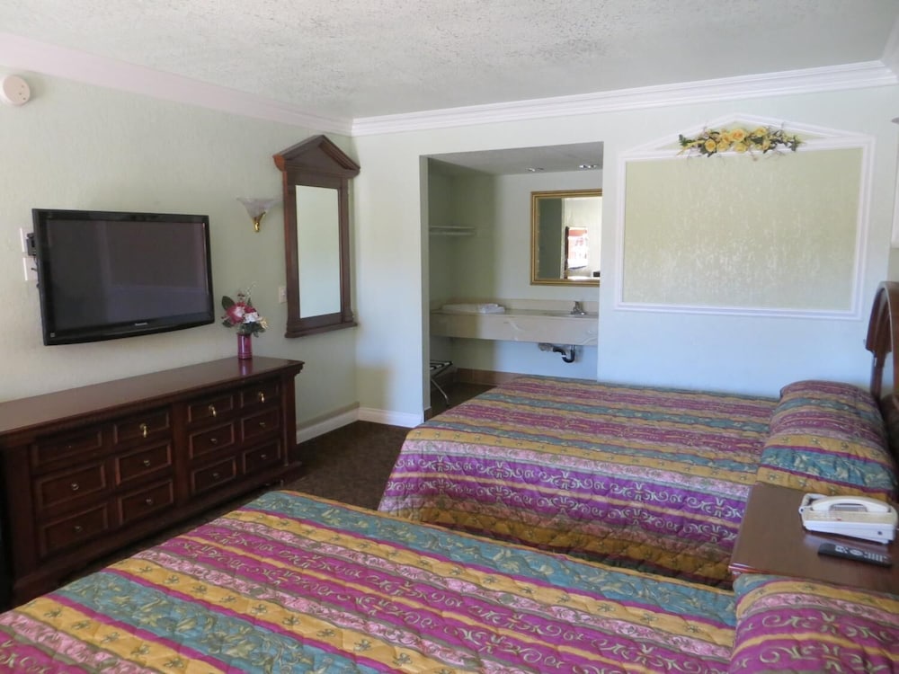 Azusa Inn Motel - photo 14
