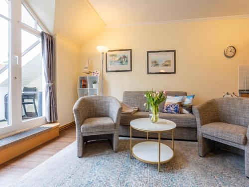 Dünenpark Binz Komfort Ferienwohnung mit 1 Schlafzimmer und Balkon im Dachgeschoss 207 — 4-Star Luxury Hotel in Ostseebad Binz, Germany