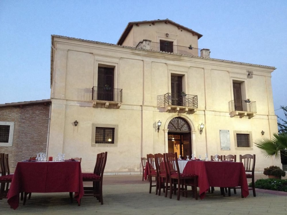 Casina dei Mille — hotel in Melito Di Porto Salvo