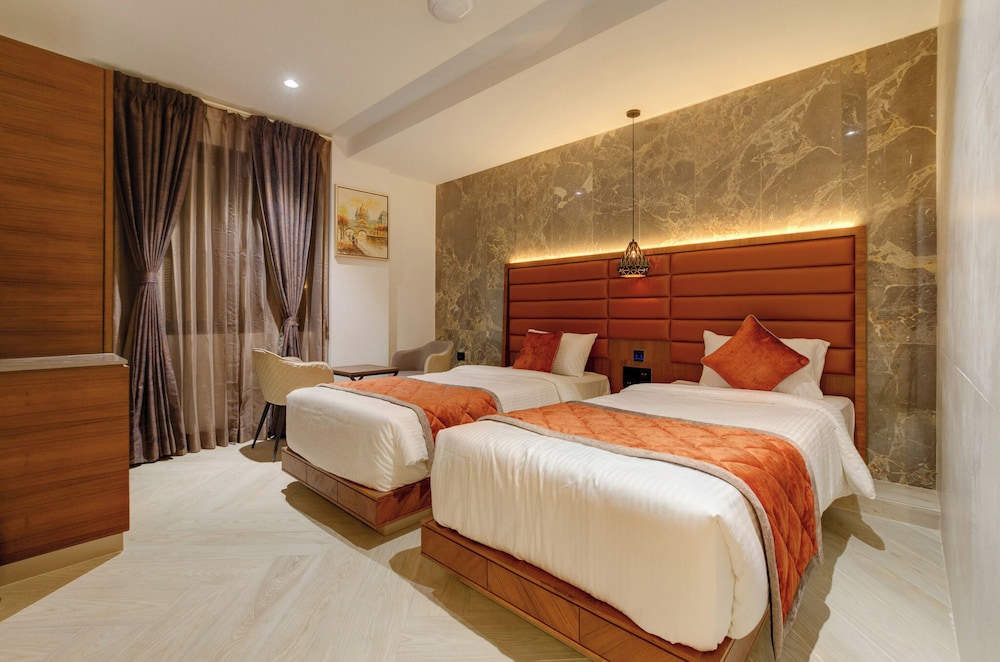 Hotel Diamond 26 — Surat — photo 4