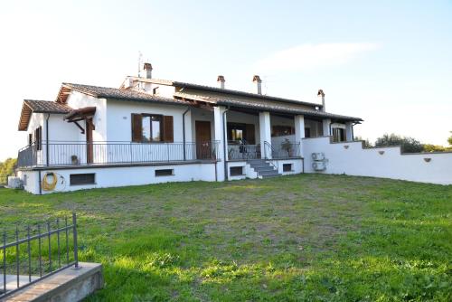 Alloggio Le Due Querce — 4-Star Luxury Hotel in Acquapendente, Italy