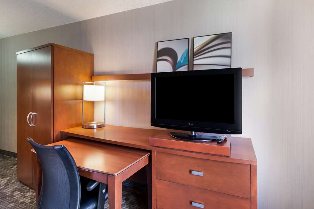 Sonesta Select Huntington Beach Fountain Valley - photo 12