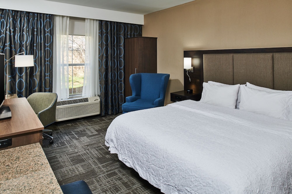 Hampton Inn & Suites Chapel Hill Durham Area - photo 21